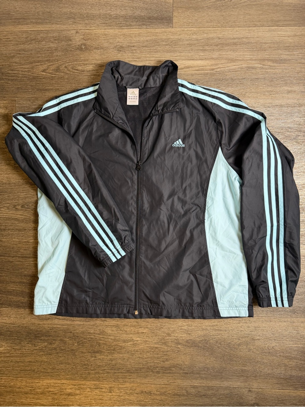 adidas black Windbreaker with blue stripes Women’s Size XL Y2K era